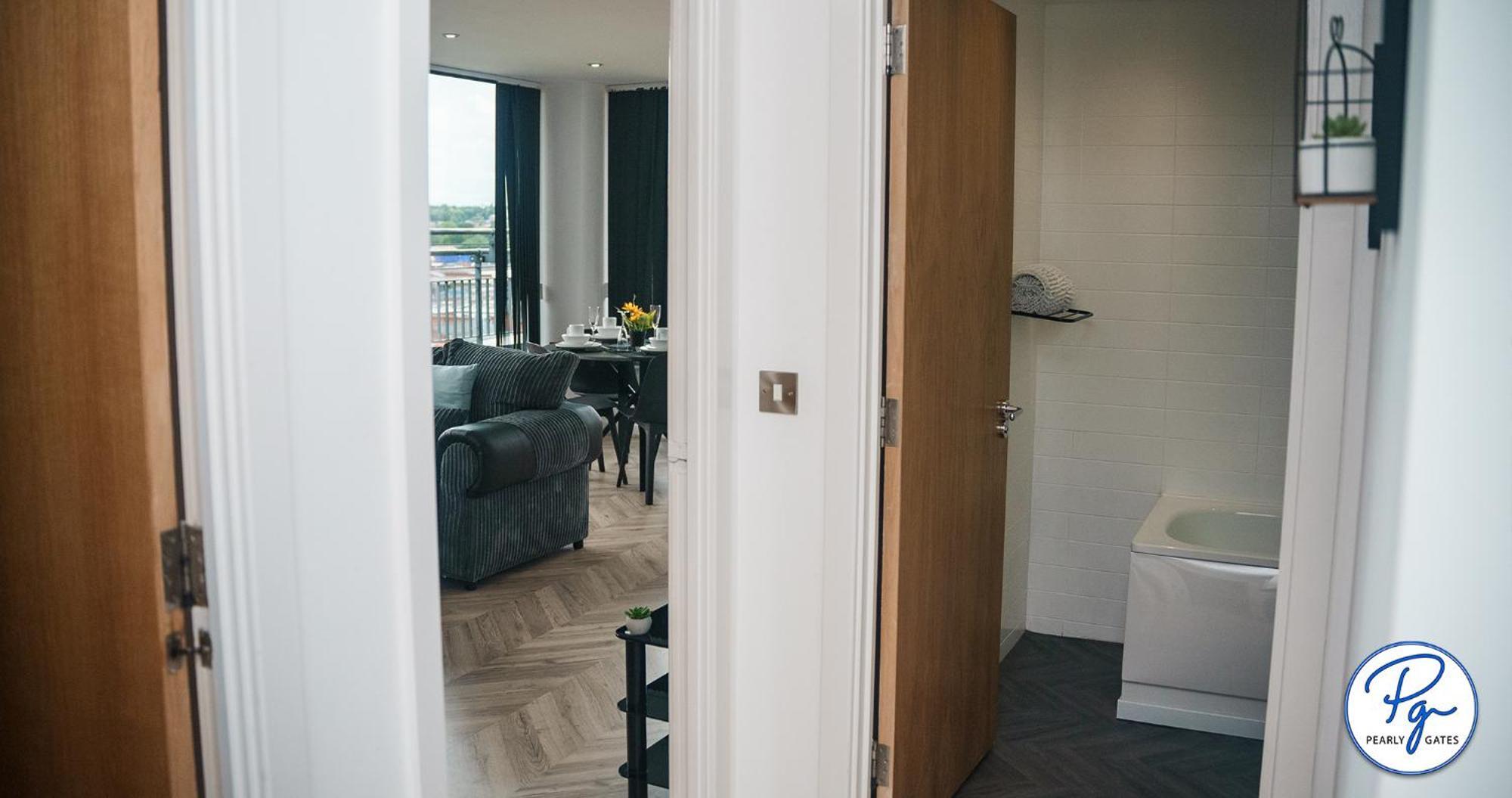 Penthouse - Amazing City Skyline Views - Free Parking - Balcony - Utilita Arena - New St Station - Bullring Shopping 伯明翰 外观 照片